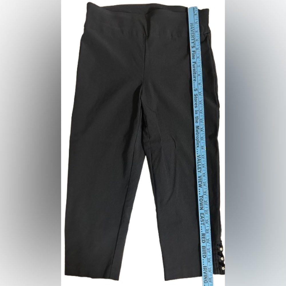 Attyre women’s capris - Picture 3 of 8